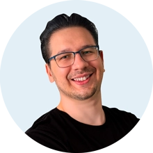 Графический дизайнер - Артем Щелков