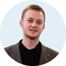 Ведущий маркетолог - Егор Золотухин